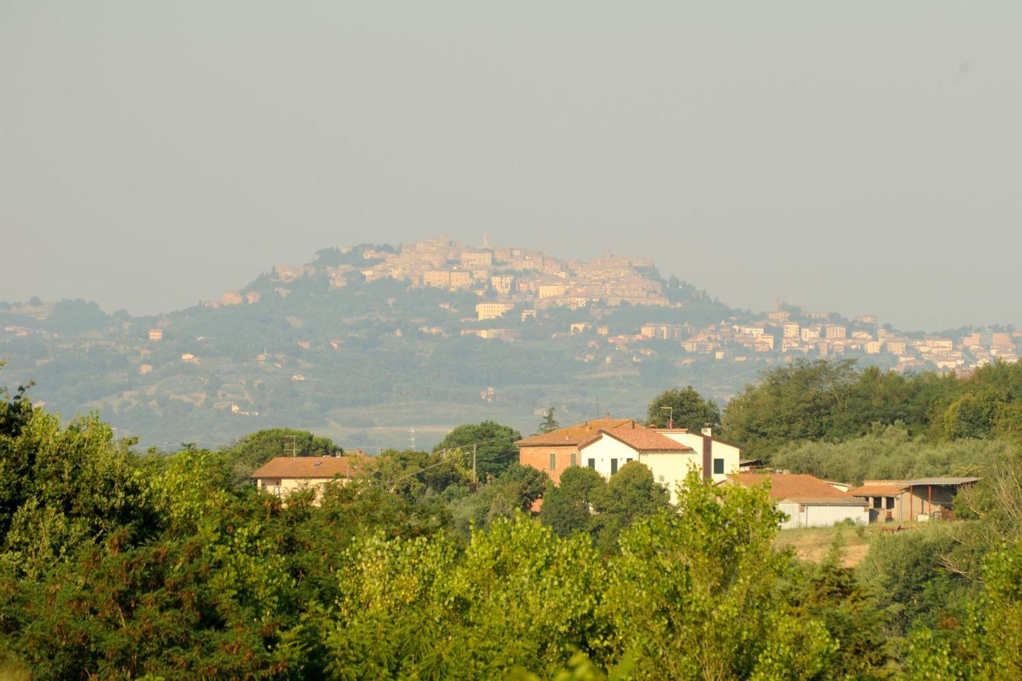 Villa Agriturismo I Fuochi Valiano Exterior foto